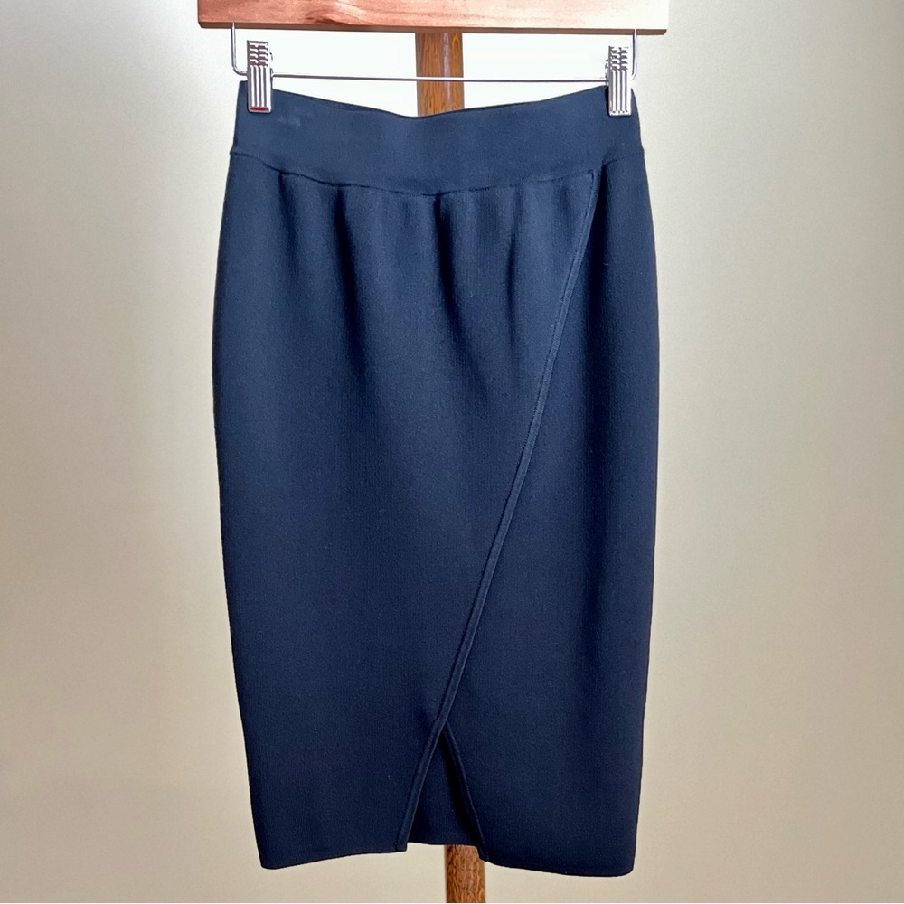 J.Lindeberg - Black Knit Pencil Skirt - Small